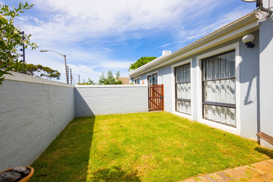 2 Bedroom Property for Sale in Ridgeworth Western Cape
